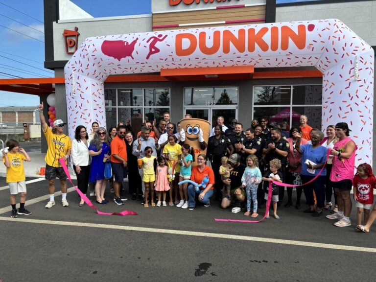 Is Dunkin Donuts Open on July 4th – Independence Day Hours Guide